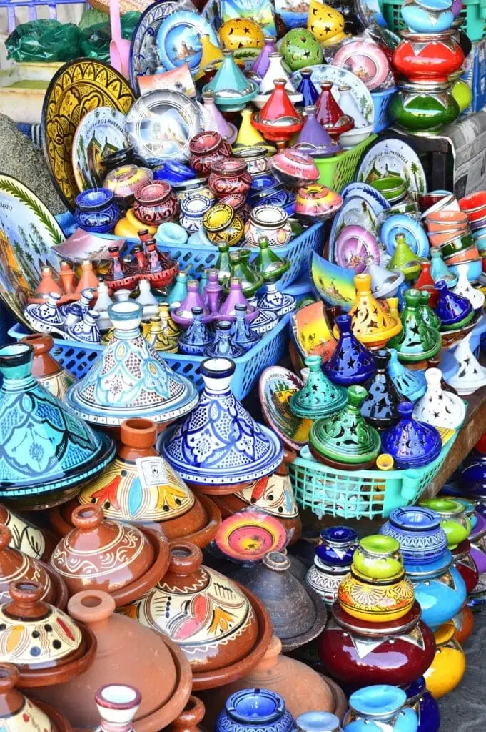 Tajine auf dem Souk in Marokko