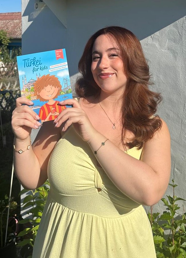 Ilayda Durmus mit Türkei for kids