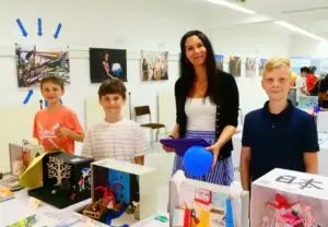 Lesekisten mit Reiseführern